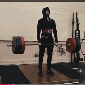 GYMSHARK - ARK ZIP UP HOODIE